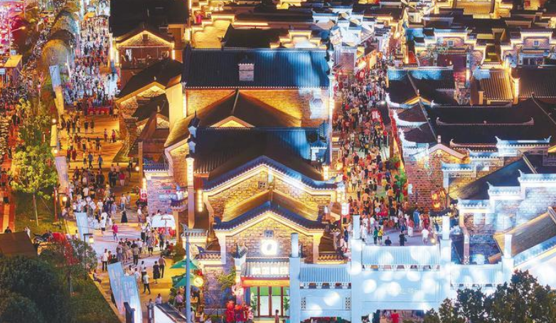 “非遗夜市” 点亮千年老街